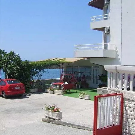 Pansion Vedrana Hotel
